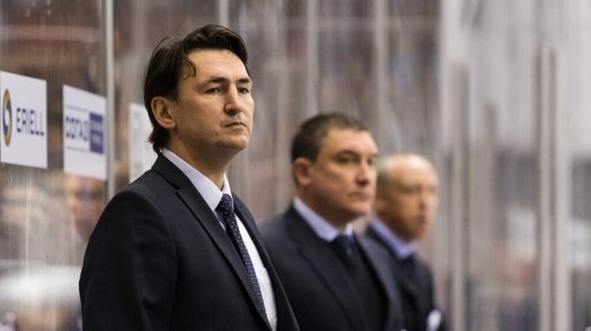 Хоккейный тренер Равиль Гусманов Хоккейный тренер Равиль Гусманов