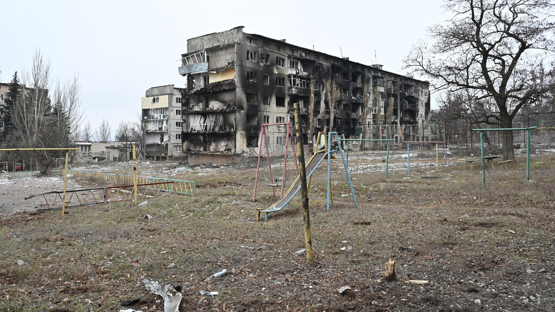 Разрушенные жилые здания в Соледаре Разрушенные жилые здания в Соледаре - РИА Новости, 1920, 19.01.2023