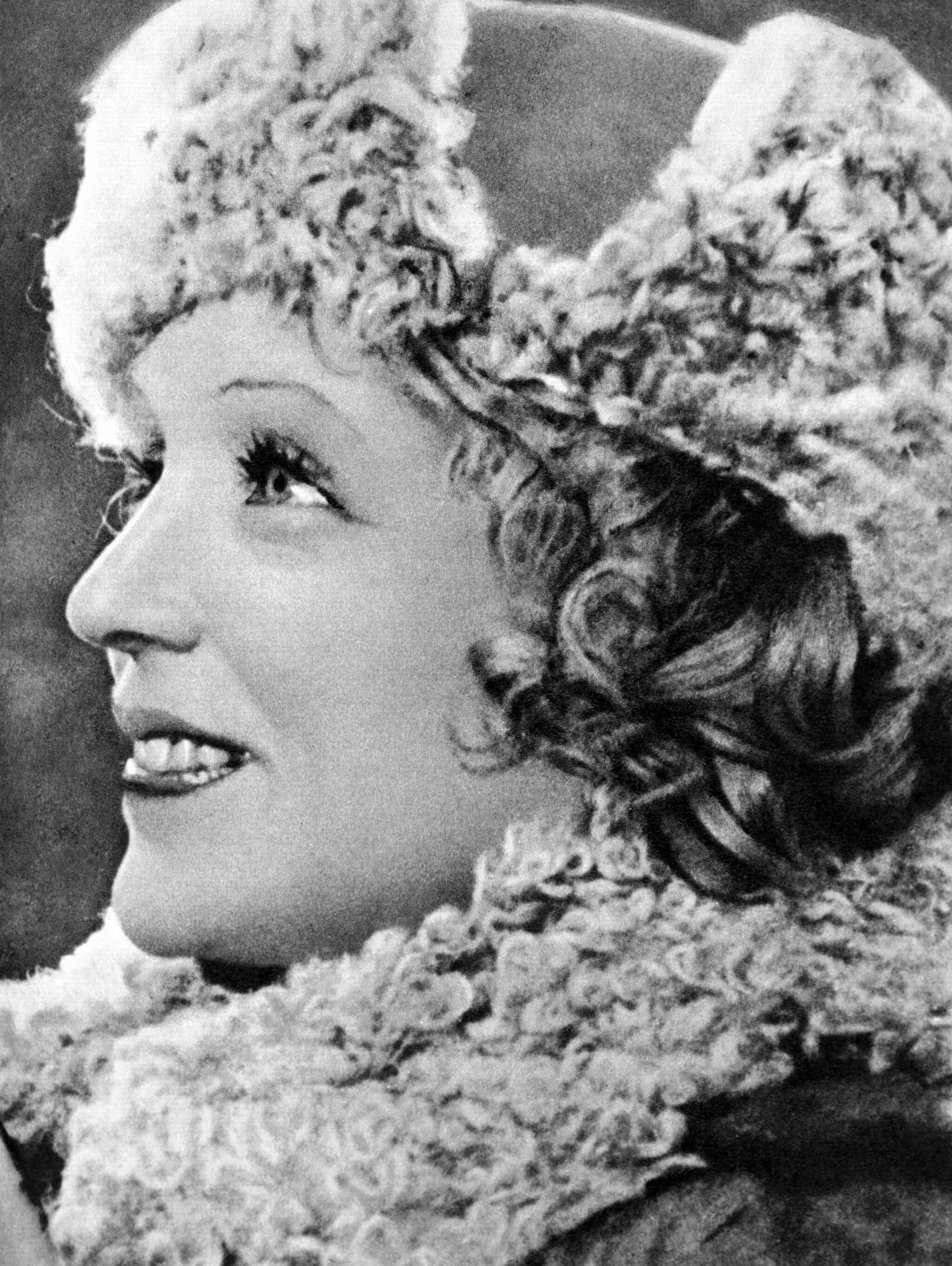 Марина Ладынина в фильме В шесть часов вечера после войны. 1944 год - РИА Новости, 1920, 13.02.2025