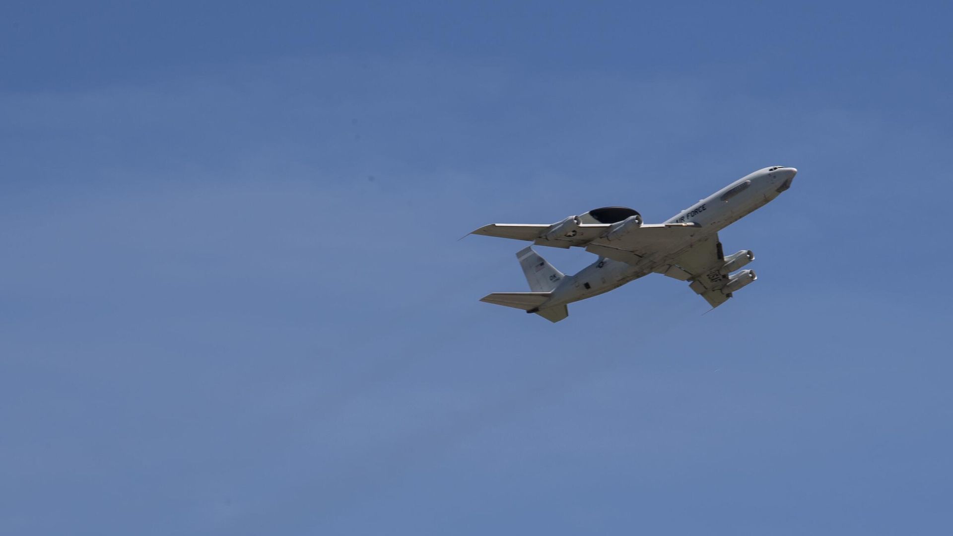 Самолет дальнего радиолокационного обнаружения Boeing E-3 Sentry AWACS ВВС США Самолет дальнего радиолокационного обнаружения Boeing E-3 Sentry AWACS ВВС США - РИА Новости, 1920, 28.09.2023
