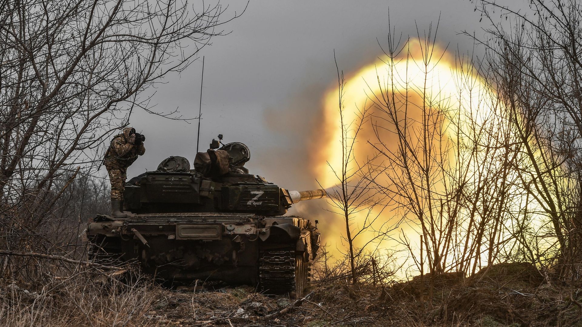 Боевое дежурство танка Т-72 вооруженных сил РФ Боевое дежурство танка Т-72 вооруженных сил РФ - РИА Новости, 1920, 19.01.2023