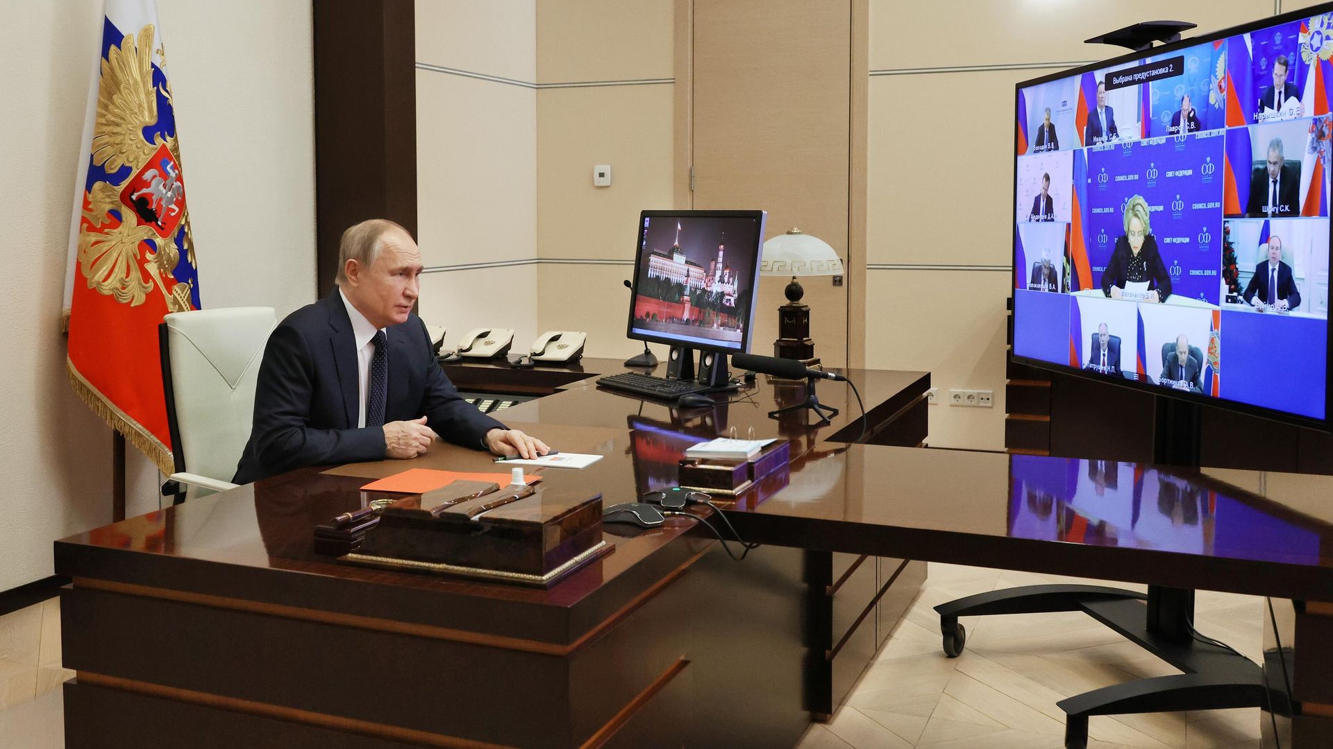 Президент РФ Владимир Путин проводит оперативное совещание с постоянными членами Совета безопасности РФ в режиме видеоконференции. 20 января 2023 Президент РФ Владимир Путин проводит оперативное совещание с постоянными членами Совета безопасности РФ в режиме видеоконференции. 20 января 2023 - РИА Новости, 1920, 20.01.2023