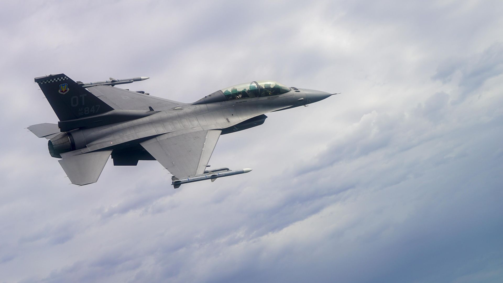 Американский истребитель F-16 Fighting Falcon Американский истребитель F-16 Fighting Falcon - РИА Новости, 1920, 30.01.2023