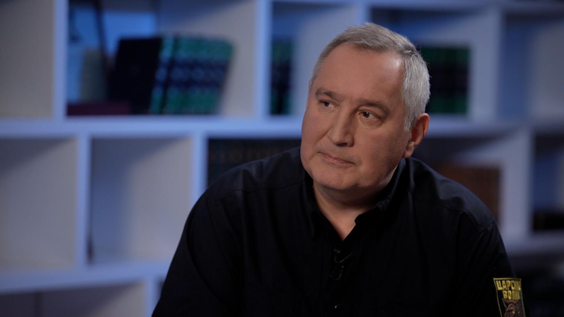 Рогозин о трофейных абонентских терминалах системы Starlink, которыми пользовались ВСУ Рогозин о трофейных абонентских терминалах системы Starlink, которыми пользовались ВСУ - РИА Новости, 1920, 23.01.2023