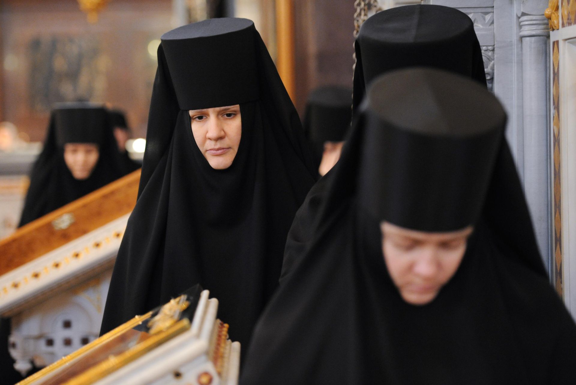 Монахини на Патриаршем служении в Храме Христа Спасителя в Прощеное воскресенье Монахини на Патриаршем служении в Храме Христа Спасителя в Прощеное воскресенье - РИА Новости, 1920, 24.01.2023