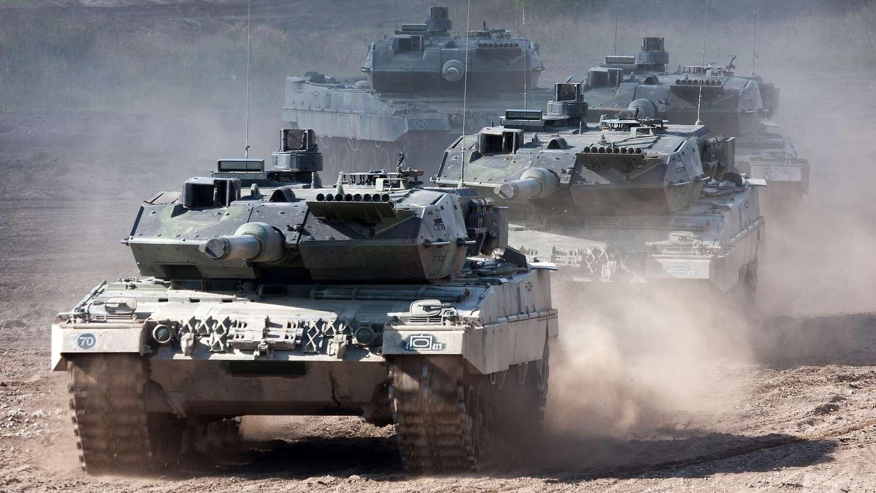 Танки Leopard 2 армии Германии Танки Leopard 2 армии Германии - РИА Новости, 1920, 31.01.2023