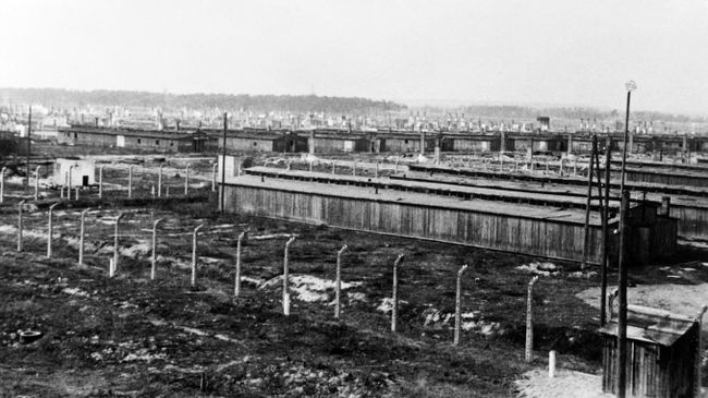 Бараки на территории концлагеря Аушвиц-Биркенау (Освенцим) Бараки на территории концлагеря Аушвиц-Биркенау (Освенцим)