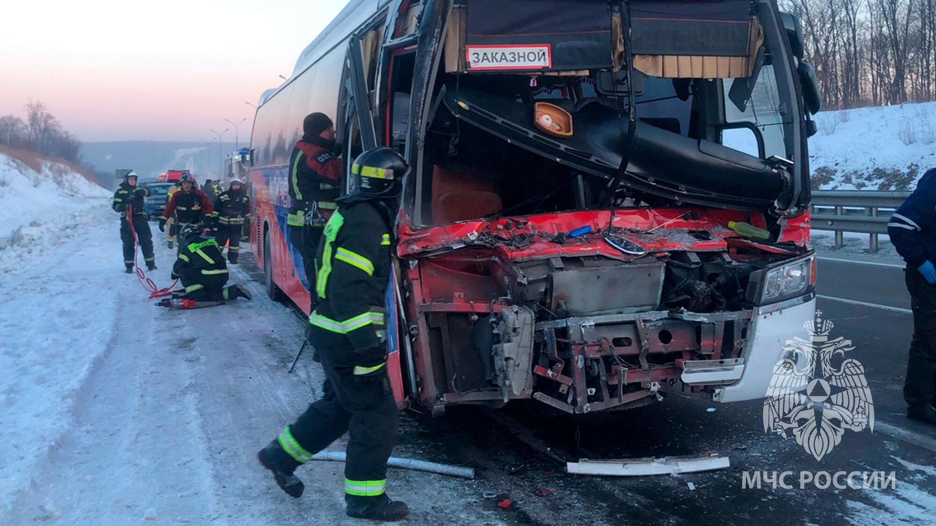 ДТП с участием пассажирского автобуса и грузового автомобиля на 681 км автодороги Уссурийск – Владивосток ДТП с участием пассажирского автобуса и грузового автомобиля на 681 км автодороги Уссурийск – Владивосток - РИА Новости, 1920, 27.01.2023