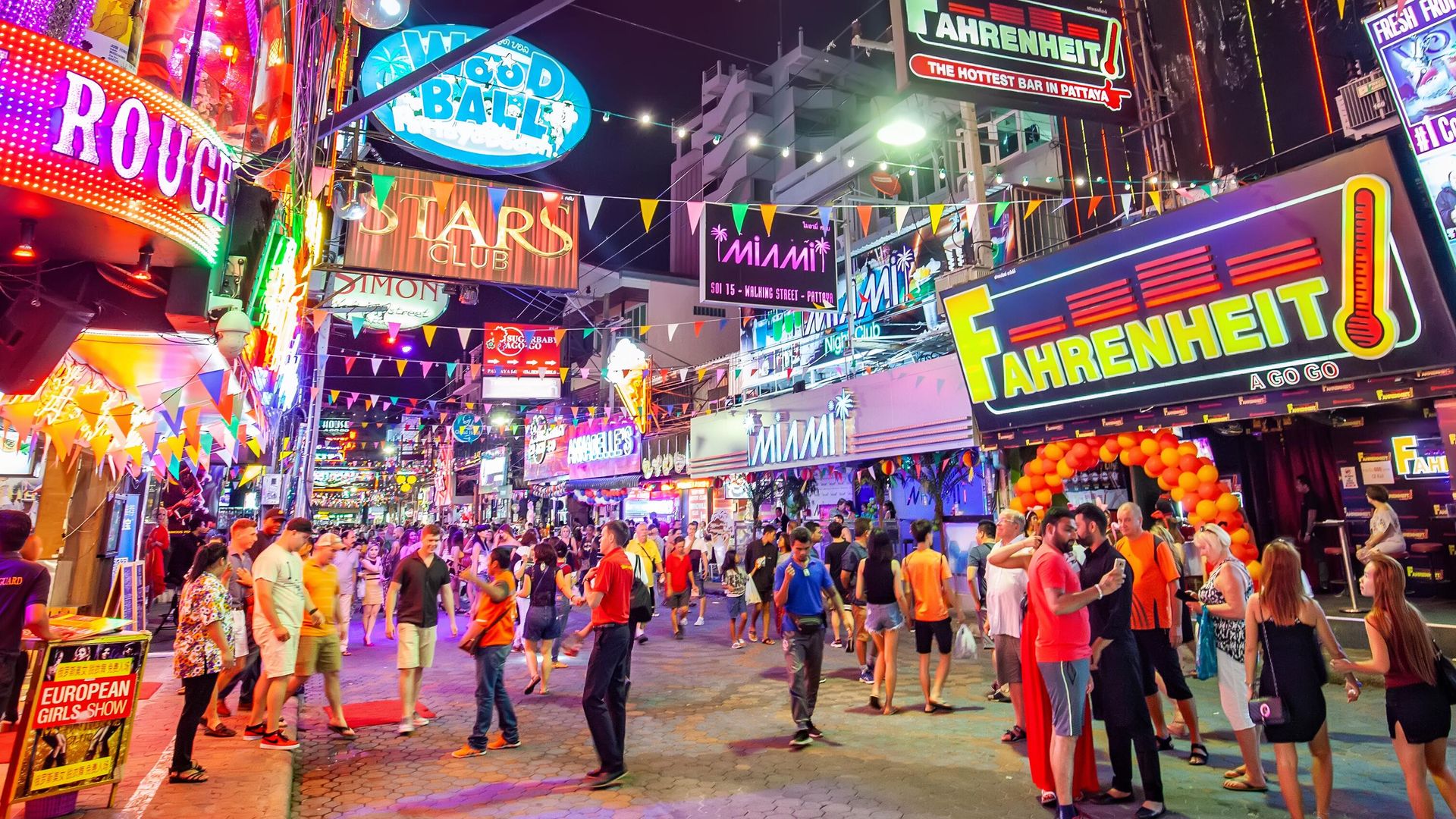 Walking Street в Паттайе Walking Street в Паттайе - РИА Новости, 1920, 12.04.2023