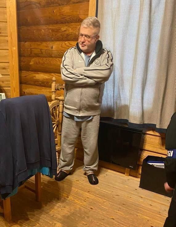 Фото обыска в доме Игоря Коломойского, опубликованное в соцсетях Фото обыска в доме Игоря Коломойского, опубликованное в соцсетях - РИА Новости, 1920, 01.02.2023