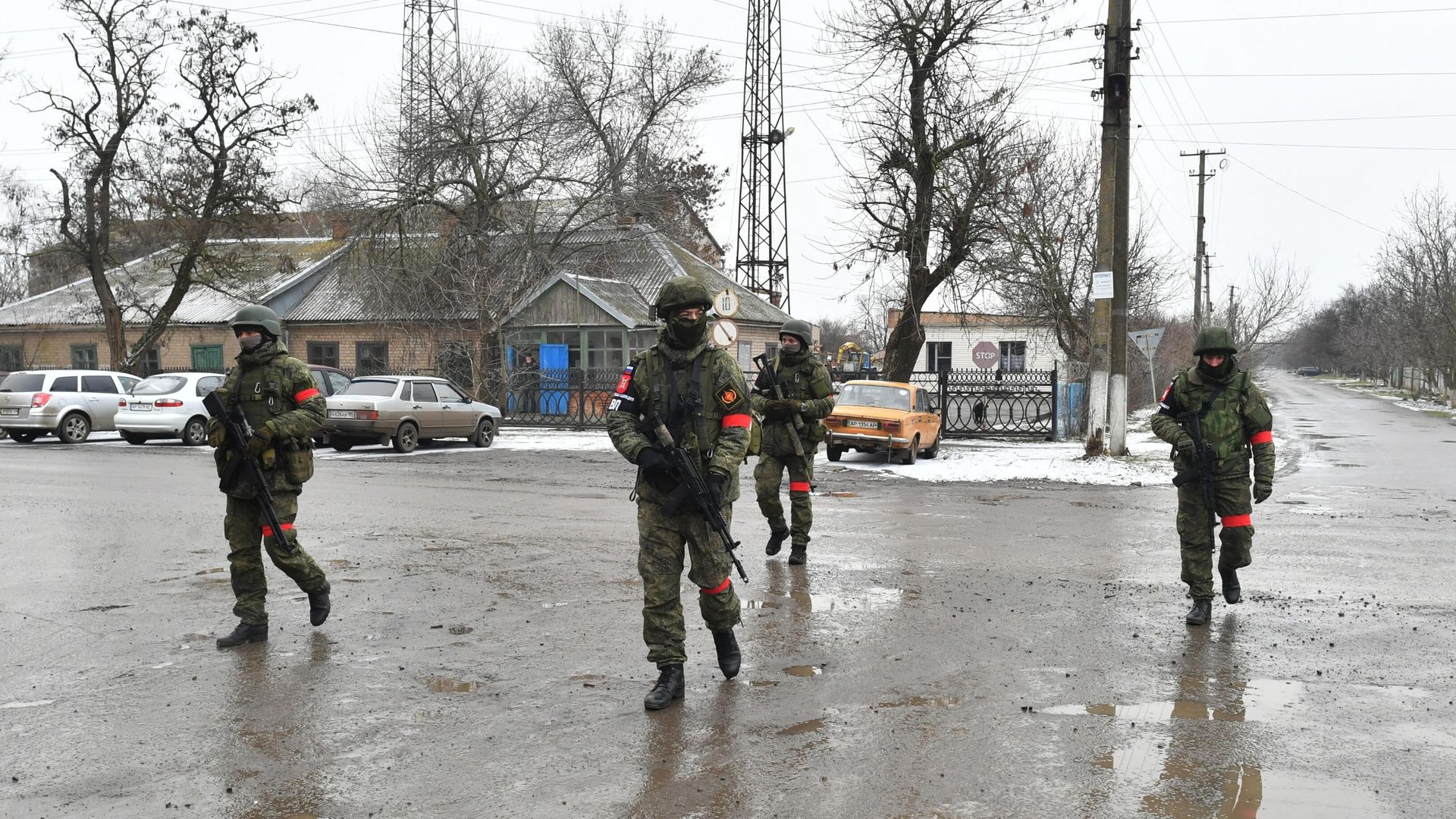 Патрулирование населенных пунктов военной полицией в Запорожской области Патрулирование населенных пунктов военной полицией в Запорожской области - РИА Новости, 1920, 27.02.2023