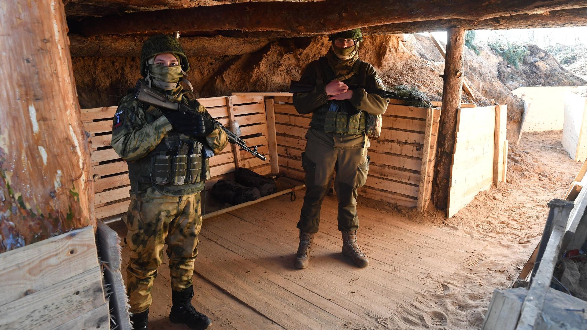 Мобилизованные бойцы ВС РФ в окопах на позициях в южном секторе СВО Мобилизованные бойцы ВС РФ в окопах на позициях в южном секторе СВО - РИА Новости, 1920, 18.02.2023