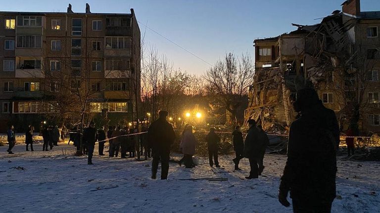 Обрушение в результате взрыва бытового газа подъезда пятиэтажного панельного жилого дома в городе Ефремов Тульской области Обрушение в результате взрыва бытового газа подъезда пятиэтажного панельного жилого дома в городе Ефремов Тульской области