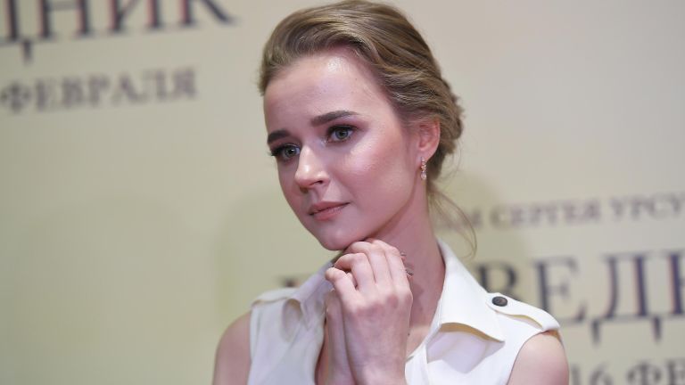 Актриса Любовь Константинова на премьере фильма Сергея Урсуляка Праведник в кинотеатре КАРО 11 Октябрь в Москве Актриса Любовь Константинова на премьере фильма Сергея Урсуляка Праведник в кинотеатре КАРО 11 Октябрь в Москве