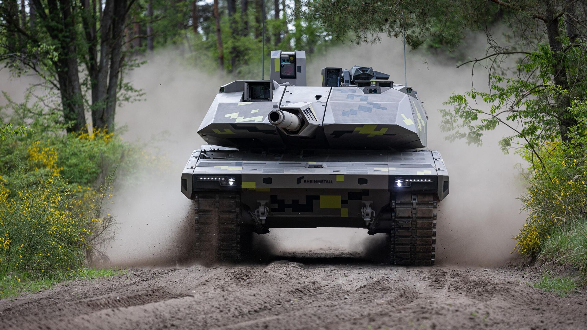 Немецкий основной боевой танк Panther KF51 Немецкий основной боевой танк Panther KF51 - РИА Новости, 1920, 04.03.2023