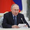 Президент России Владимир Путин проводит встречу с представителями авиационной отрасли в день 100-летия российской гражданской авиации Президент России Владимир Путин проводит встречу с представителями авиационной отрасли в день 100-летия российской гражданской авиации