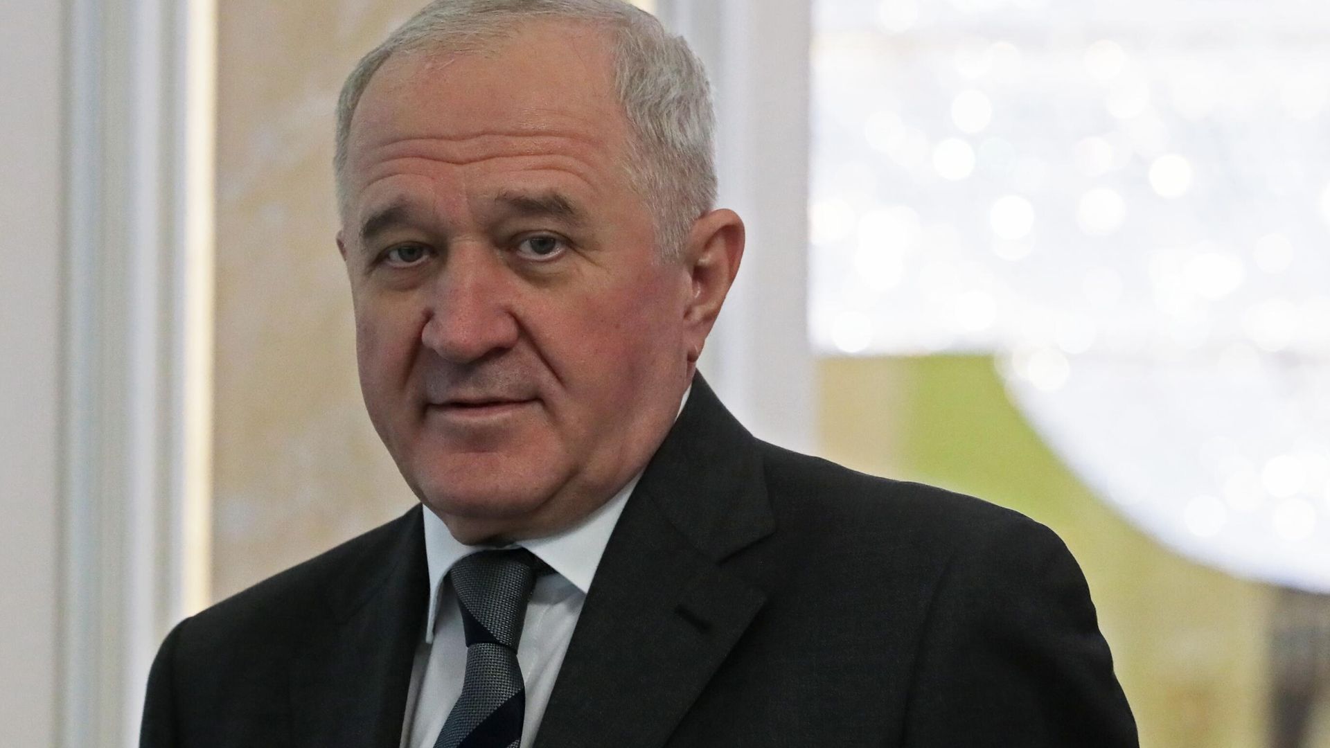 Руководитель Федеральной таможенной службы (ФТС России) Владимир Булавин после пленарного заседания Совета Федерации РФ - РИА Новости, 1920