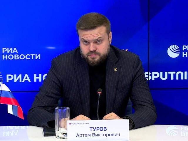 Артем Туров: До молодежи необходимо доносить историческую правду Артем Туров: До молодежи необходимо доносить историческую правду
