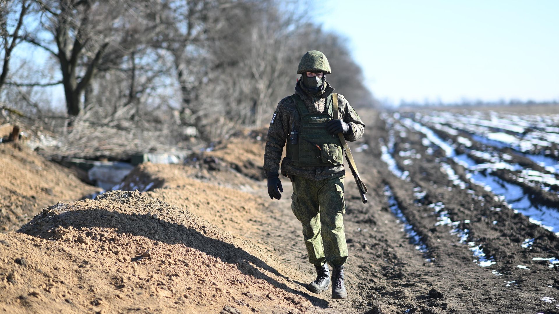 Военнослужащий мотострелковых подразделений ВС России в зоне СВО - РИА Новости, 1920, 13.02.2023