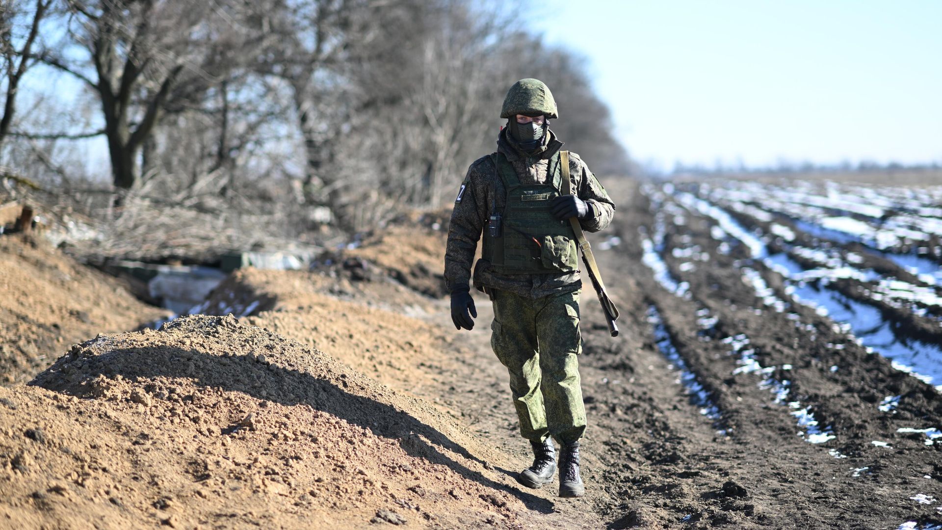 Военнослужащий мотострелковых подразделений ВС РФ в зоне СВО - РИА Новости, 1920, 14.02.2023
