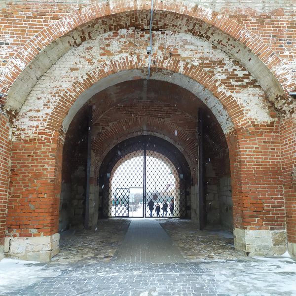 Вход в Зарайский кремль Вход в Зарайский кремль