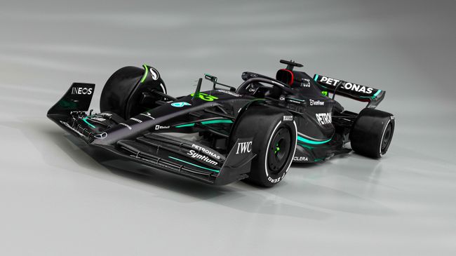 Болид команды Mercedes AMG на сезон Формулы-1 2023 года