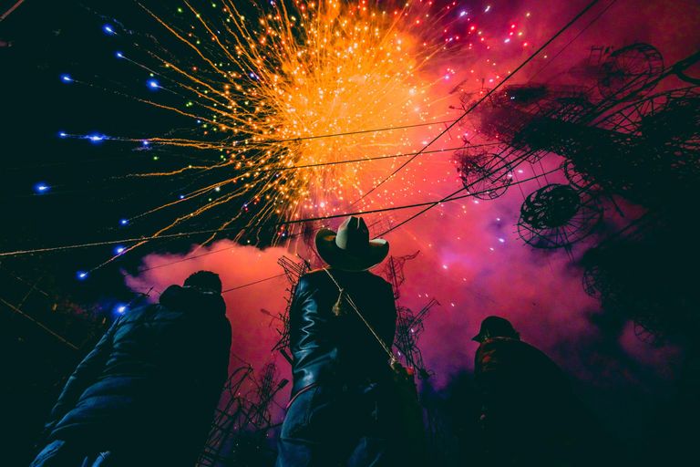 Работа мексиканского фотографа Pável Vélez Galaxy Explosion, победившая в национальной премии фотоконкурса 2023 Sony World Photography Awards Работа мексиканского фотографа Pável Vélez Galaxy Explosion, победившая в национальной премии фотоконкурса 2023 Sony World Photography Awards