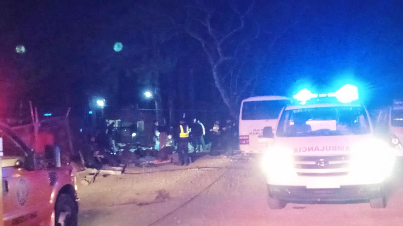 Оказание помощи пострадавшим в результате аварии в округе Гуалака в провинции Чирики, Панама Оказание помощи пострадавшим в результате аварии в округе Гуалака в провинции Чирики, Панама - РИА Новости, 1920, 15.02.2023