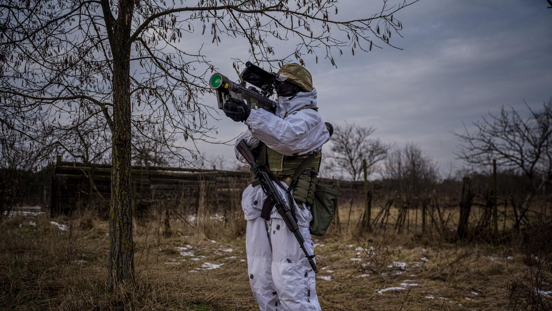 Украинский военнослужащий службы противовоздушной обороны Украинский военнослужащий службы противовоздушной обороны - РИА Новости, 1920, 15.02.2023