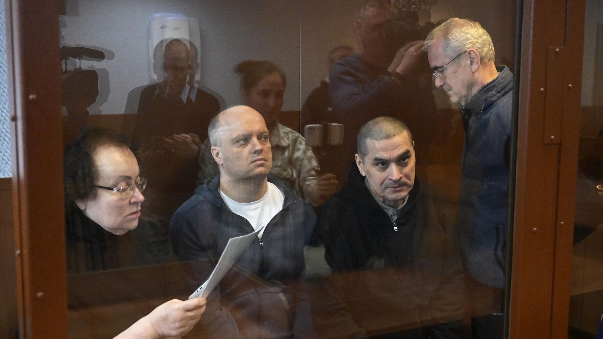 Фигуранты по делу пензенского губернатора Ивана Белозерцева о взяточничестве на заседании Измайловского суда Москвы Фигуранты по делу пензенского губернатора Ивана Белозерцева о взяточничестве на заседании Измайловского суда Москвы - РИА Новости, 1920, 26.01.2024