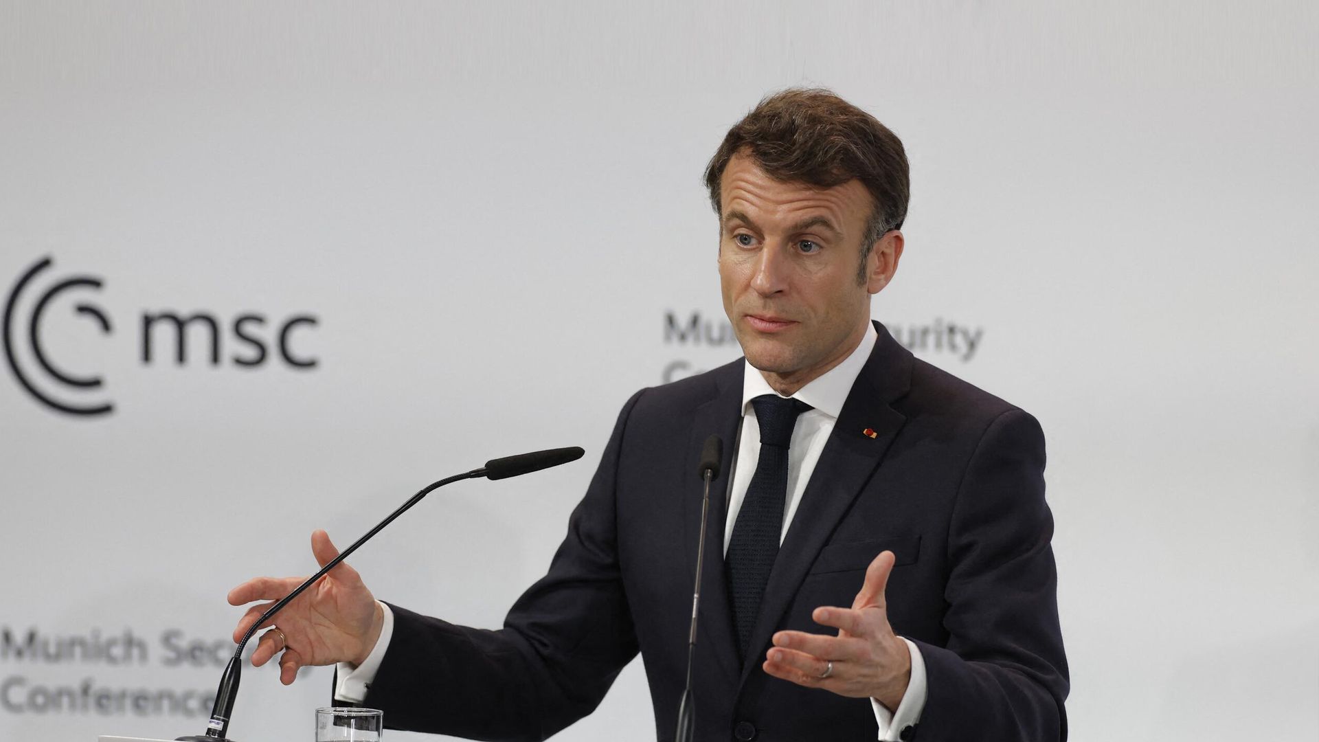 Президент Франции Эммануэль Макрон во время выступления на сессии Мюнхенской конференции по безопасности - РИА Новости, 1920, 17.02.2023