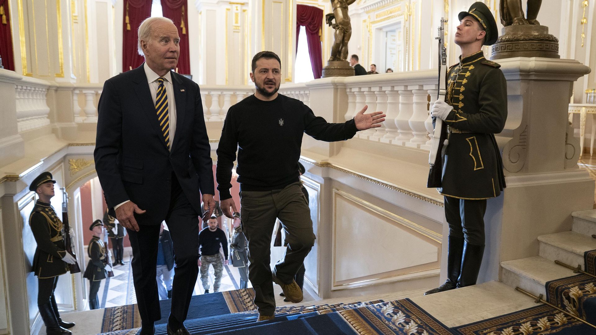 Джо Байден и Владимир Зеленский во время встречи в Киеве Джо Байден и Владимир Зеленский во время встречи в Киеве - РИА Новости, 1920, 20.02.2023