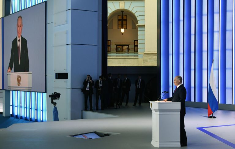 Президент РФ Владимир Путин выступает с ежегодным посланием Федеральному собранию Президент РФ Владимир Путин выступает с ежегодным посланием Федеральному собранию