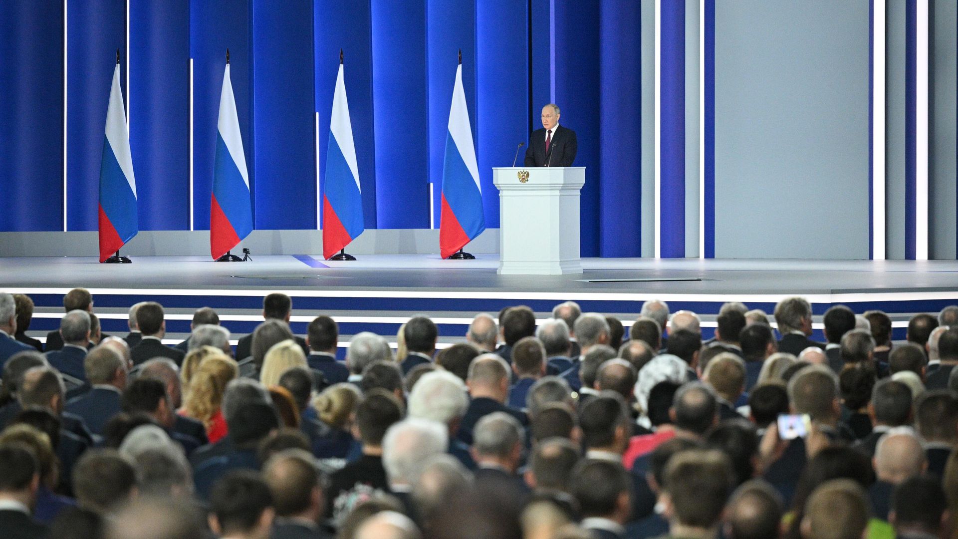 Президент РФ Владимир Путин выступает с ежегодным посланием Федеральному собранию Президент РФ Владимир Путин выступает с ежегодным посланием Федеральному собранию - РИА Новости, 1920, 21.02.2023