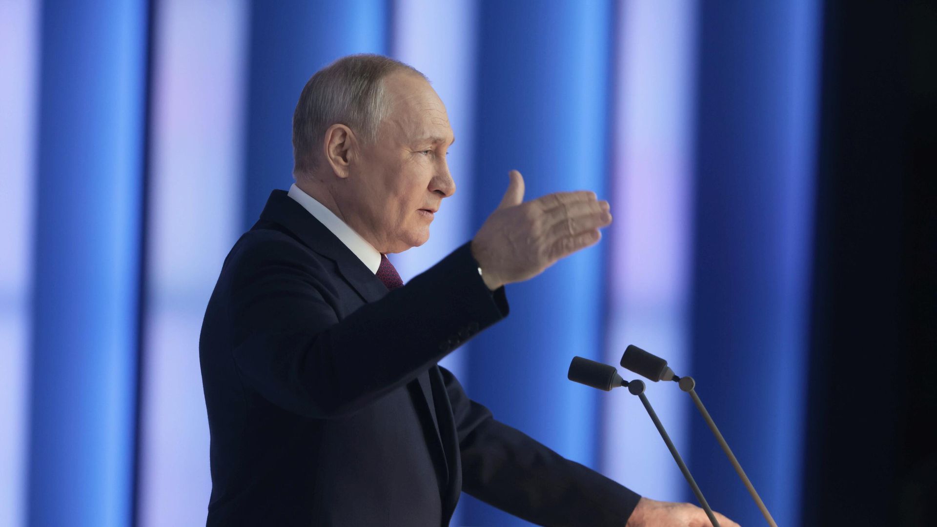 Президент РФ Владимир Путин выступает с ежегодным посланием Федеральному собранию Президент РФ Владимир Путин выступает с ежегодным посланием Федеральному собранию - РИА Новости, 1920, 21.02.2023