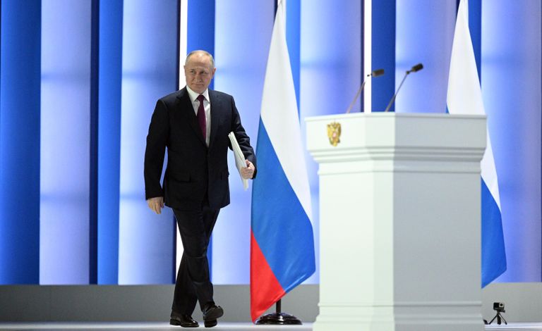 Президент РФ Владимир Путин перед началом ежегодного послания Федеральному собранию Президент РФ Владимир Путин перед началом ежегодного послания Федеральному собранию