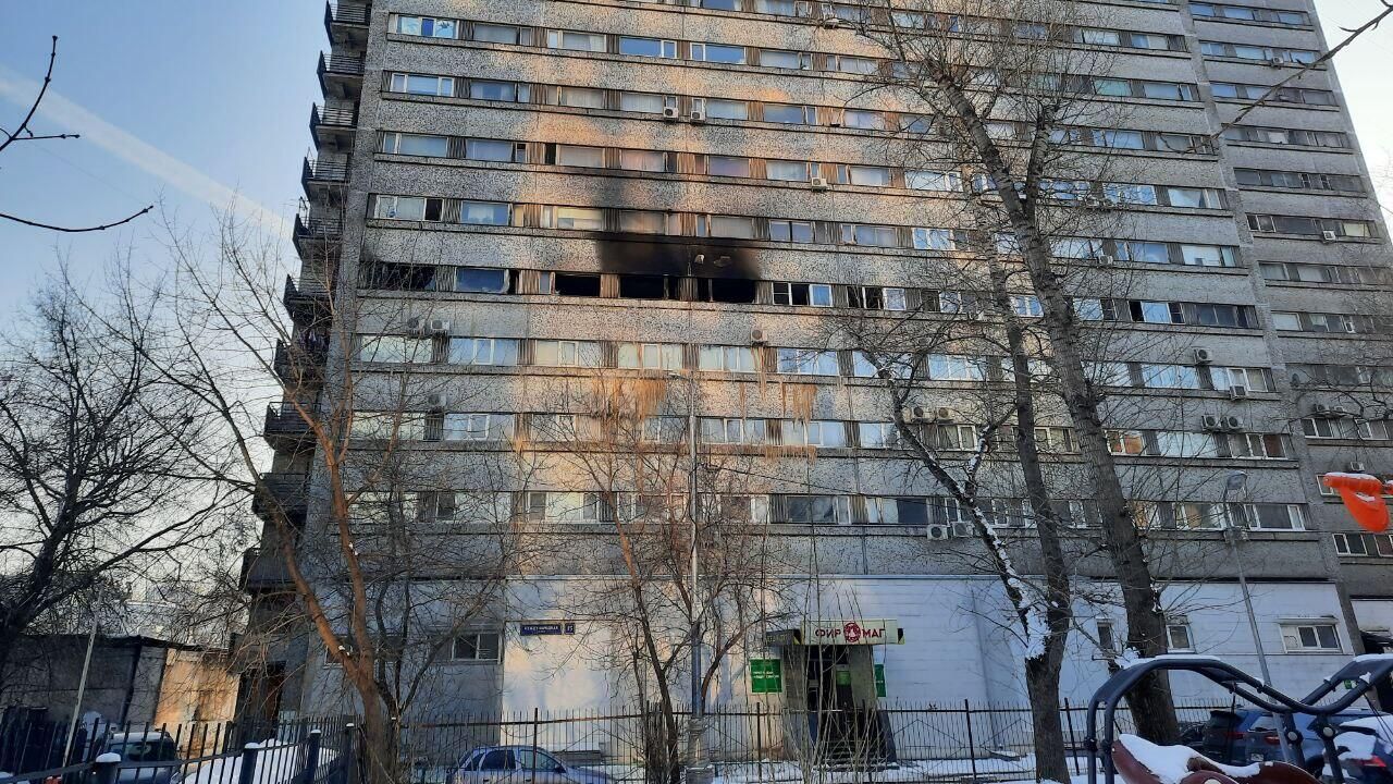 На месте пожара на Международной улице в Москве На месте пожара на Международной улице в Москве - РИА Новости, 1920, 22.02.2023