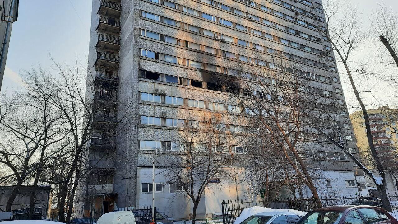 На месте пожара на Международной улице в Москве На месте пожара на Международной улице в Москве - РИА Новости, 1920, 22.02.2023