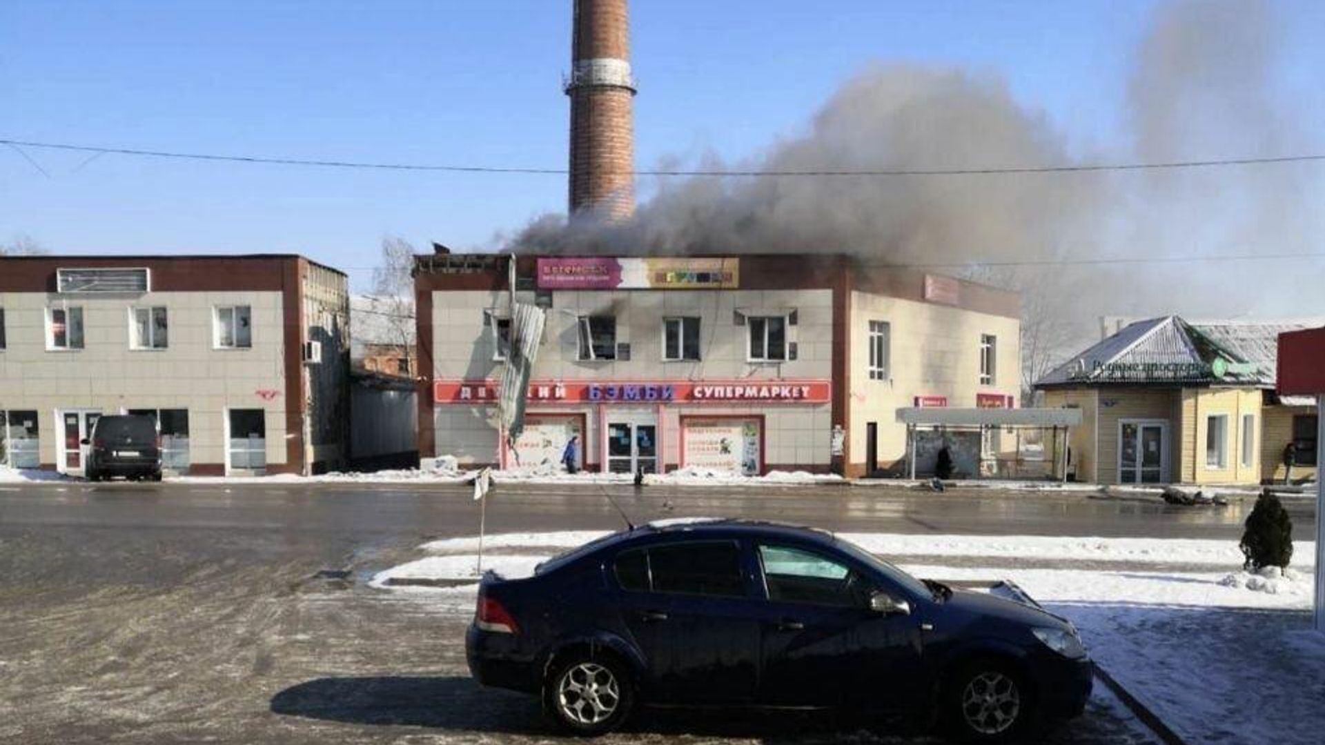 Пожар, возникший в результате обстрела со стороны ВСУ, в городе Шебекино Белгородской области Пожар, возникший в результате обстрела со стороны ВСУ, в городе Шебекино Белгородской области - РИА Новости, 1920, 22.02.2023