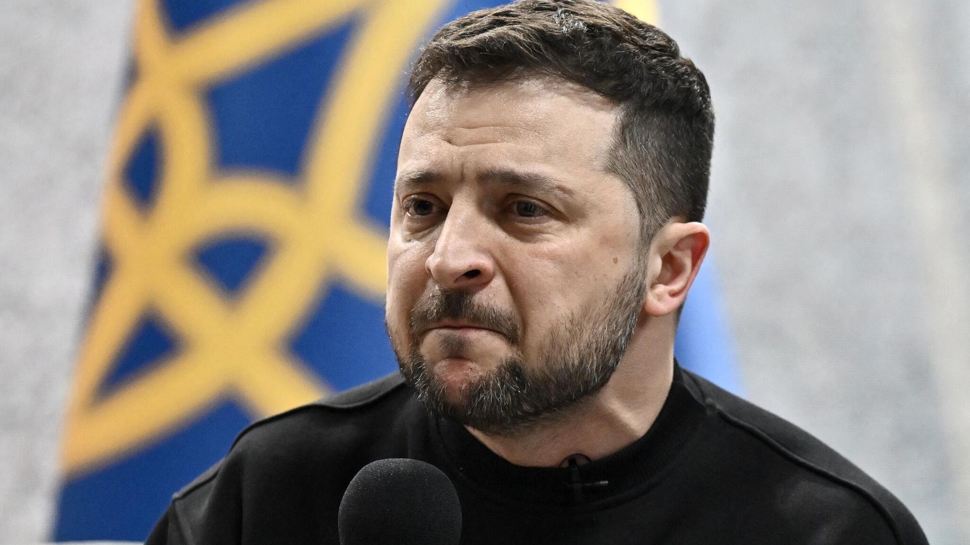 Президент Украины Владимир Зеленский во время пресс-конференции в Киеве. 24 февраля 2023 Президент Украины Владимир Зеленский во время пресс-конференции в Киеве. 24 февраля 2023 - РИА Новости, 1920, 25.02.2023