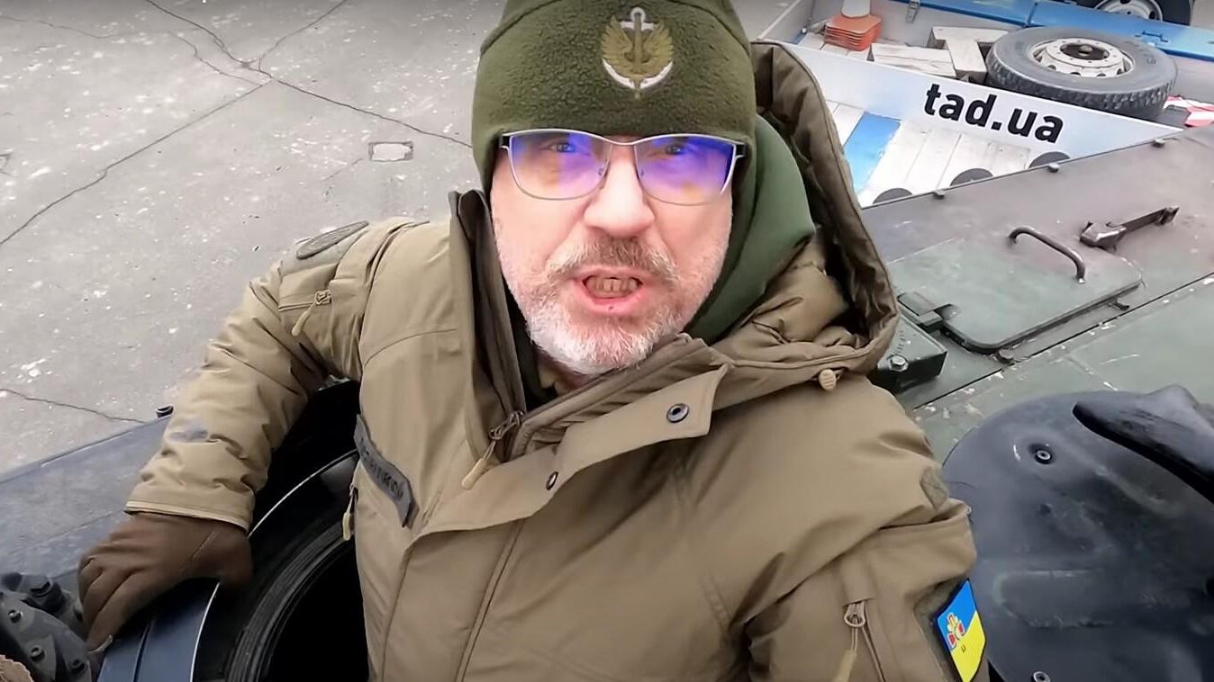 Министр обороны Украины Резников из танка Leopard Министр обороны Украины Резников из танка Leopard - РИА Новости, 1920, 25.02.2023