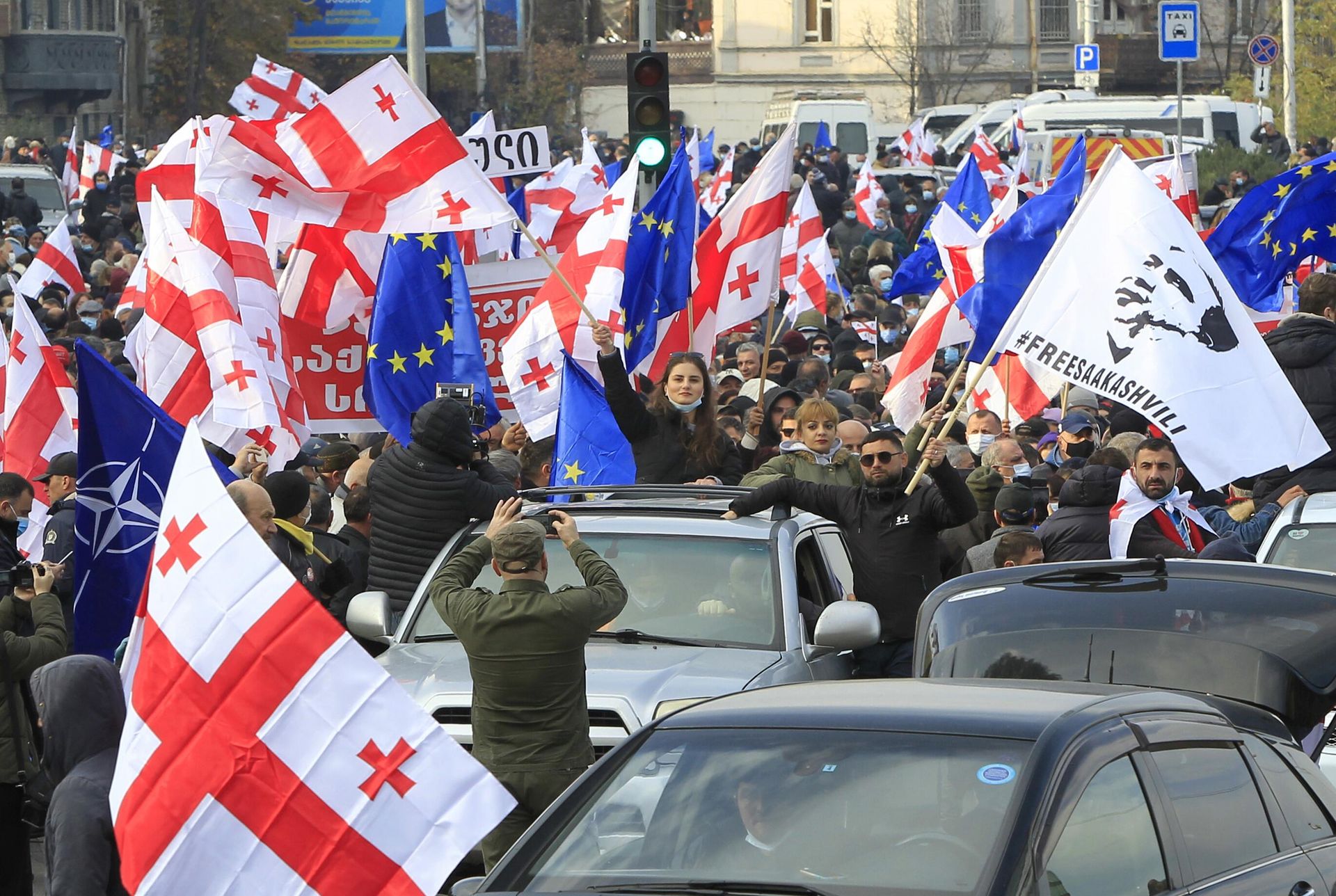 Участники акции протеста оппозиции в Тбилиси Участники акции протеста оппозиции в Тбилиси - РИА Новости, 1920, 03.06.2024