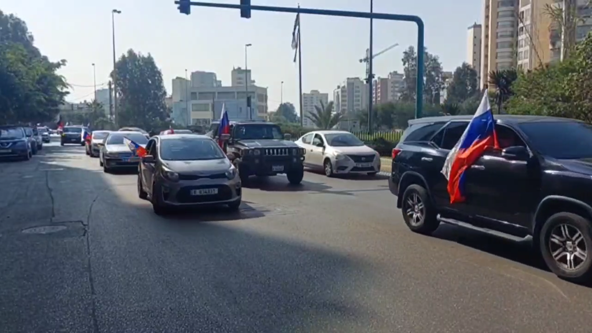 Автопробег в поддержку России в столице Ливана Автопробег в поддержку России в столице Ливана - РИА Новости, 1920, 26.02.2023