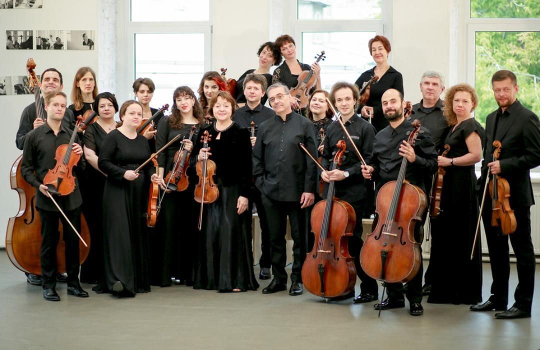 Дирижер Александр Рудин и оркестр Musica Viva Дирижер Александр Рудин и оркестр Musica Viva - РИА Новости, 1920, 02.03.2023