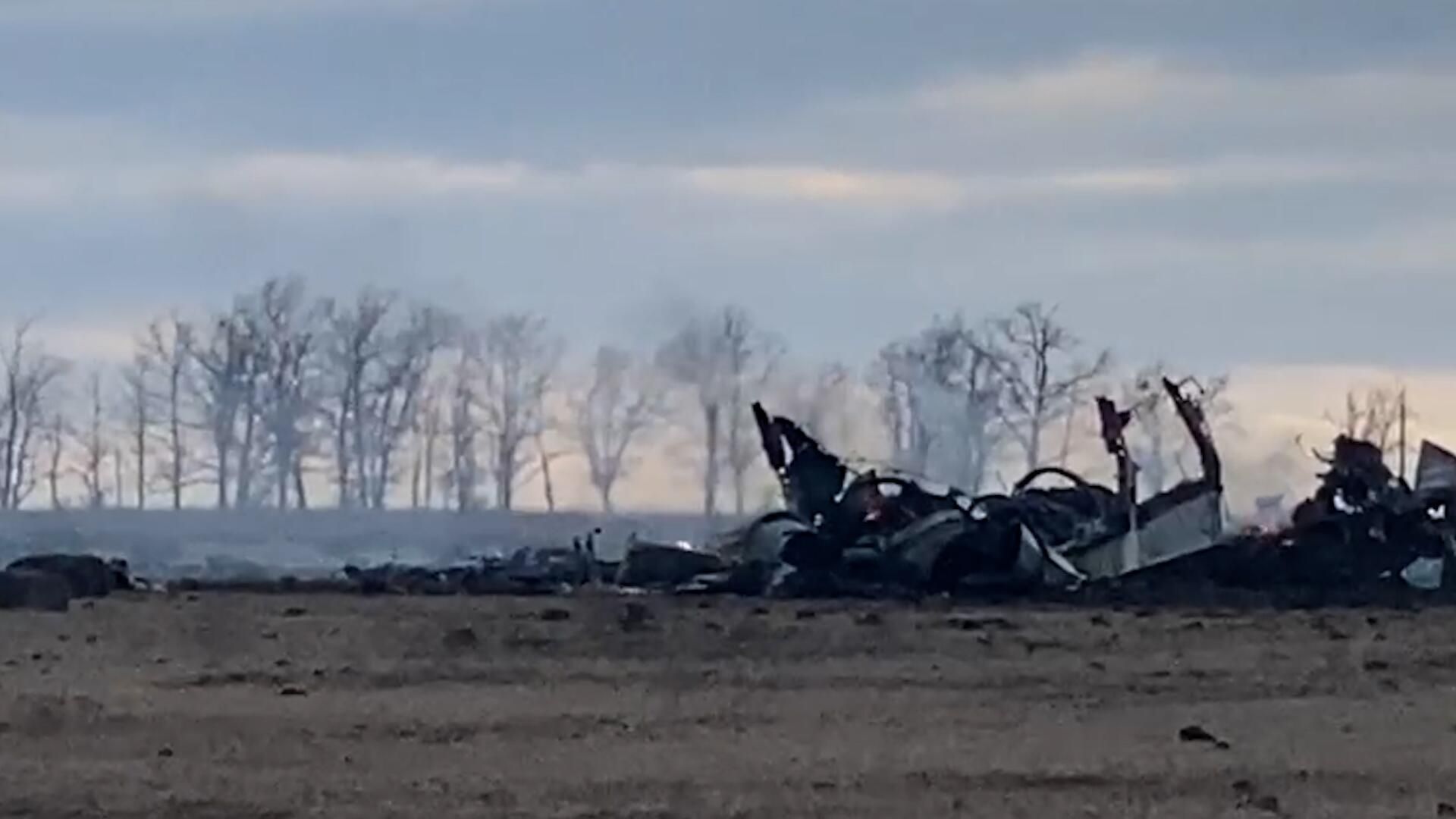 Кадры с места падения военного самолета под Енакиево в ДНР Кадры с места падения военного самолета под Енакиево в ДНР - РИА Новости, 1920, 03.03.2023