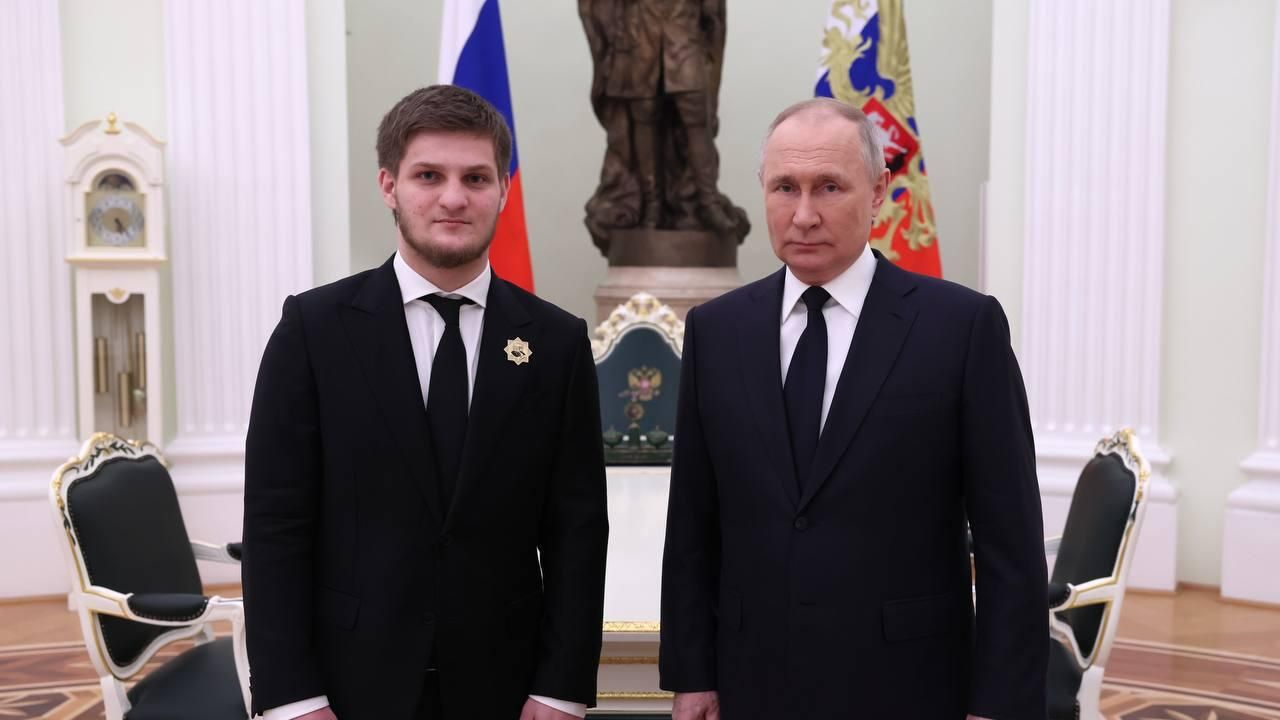 Президент России Владимир Путин встретился с Ахматом Кадыровым Президент России Владимир Путин встретился с Ахматом Кадыровым - РИА Новости, 1920, 04.03.2023