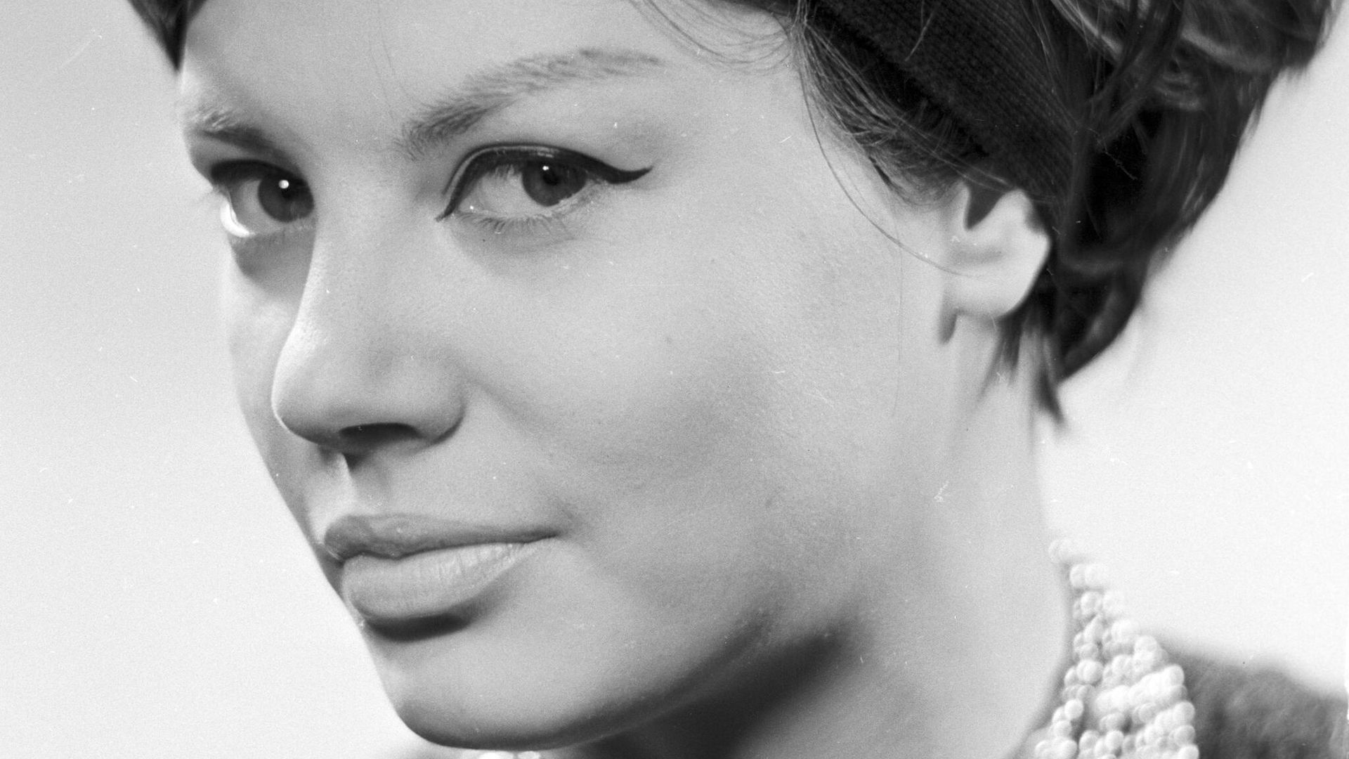 Манекенщица Регина Збарская (Колесникова). Общесоюзный Дом моделей, 1962 год - РИА Новости, 1920, 22.04.2025