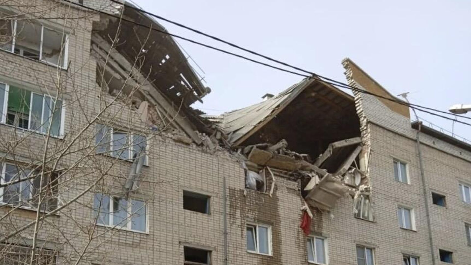 На месте взрыва бытового газа в Чите На месте взрыва бытового газа в Чите - РИА Новости, 1920, 09.03.2023