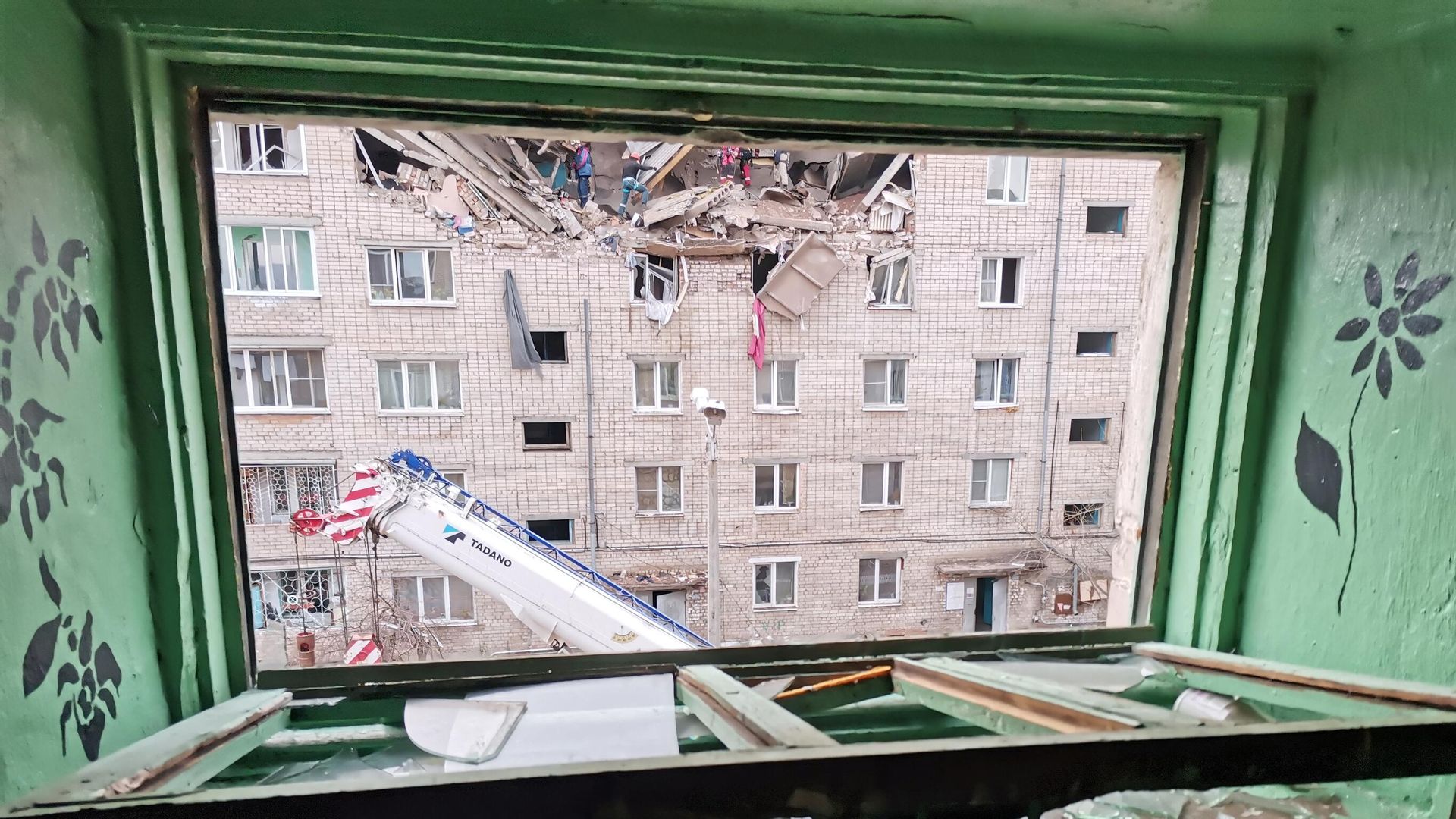 Спасательные работы на месте взрыва бытового газа в жилом доме в Чите Спасательные работы на месте взрыва бытового газа в жилом доме в Чите - РИА Новости, 1920, 09.03.2023