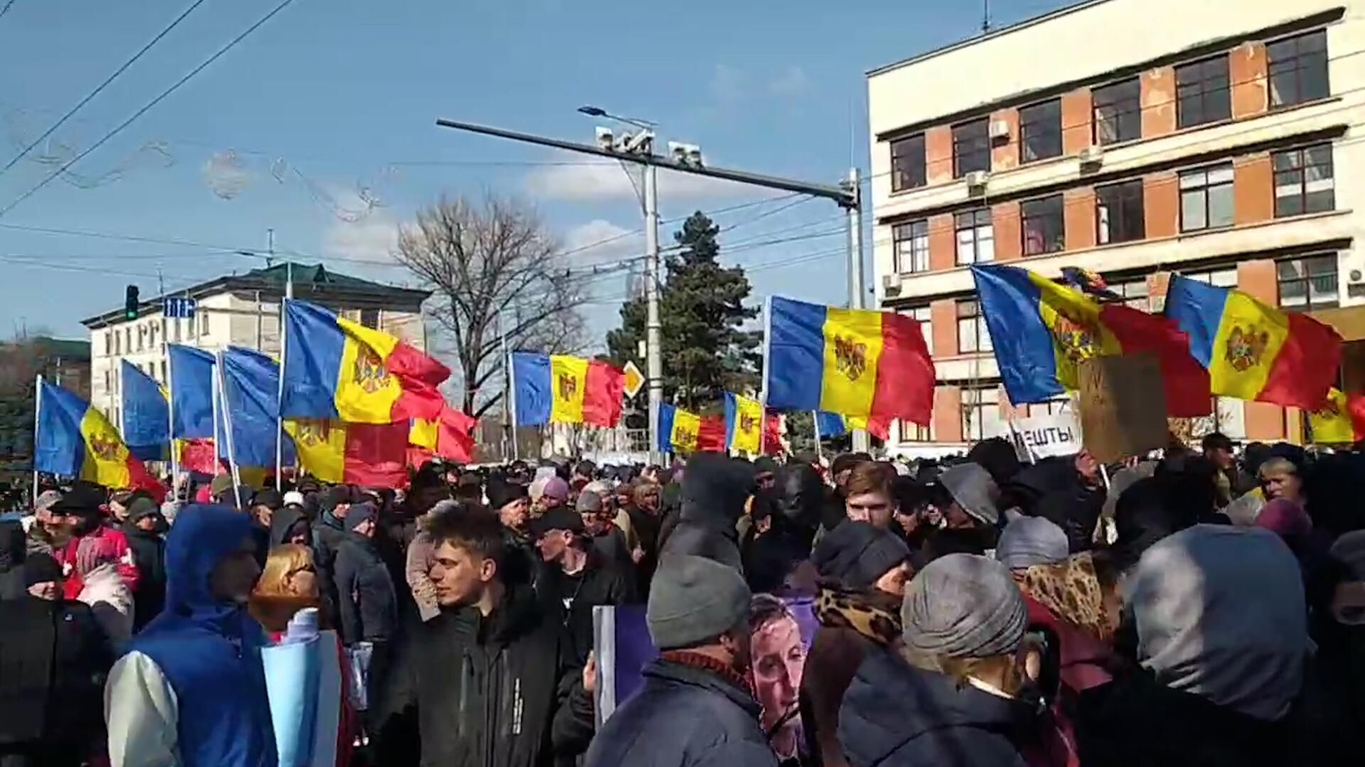 Массовый антиправительственный митинг в Кишиневе против роста цен и тарифов Массовый антиправительственный митинг в Кишиневе против роста цен и тарифов - РИА Новости, 1920, 12.03.2023